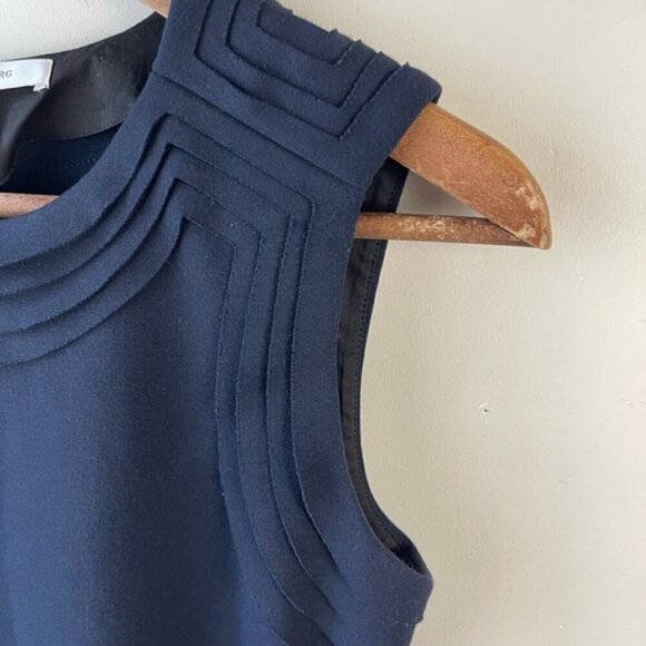 Diane Von Furstenberg DVF Plateau Bee Dress 2 Navy Blue work office date sheath - Picture 5 of 11